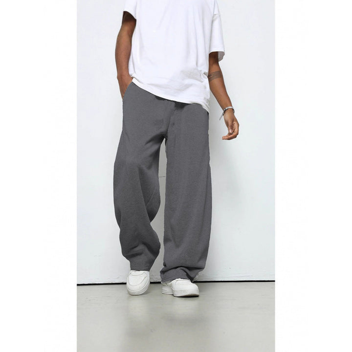 Men's loose-fitting jogging pants with a casual cut and practical pockets Lune London