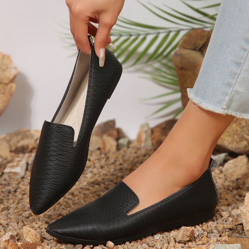 Ladies leather pointed toe slippers Lune London