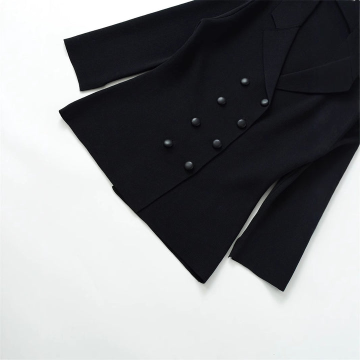 Elegant blazer jacket for women with a modern design featuring a double-breasted button row Lune London