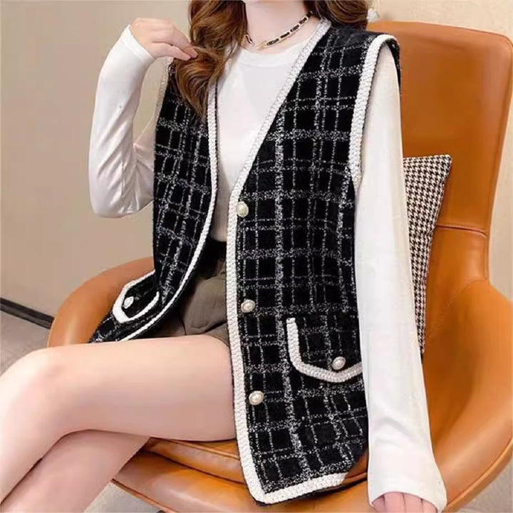 Women's elegant knitted vest with contrasting details Lune London