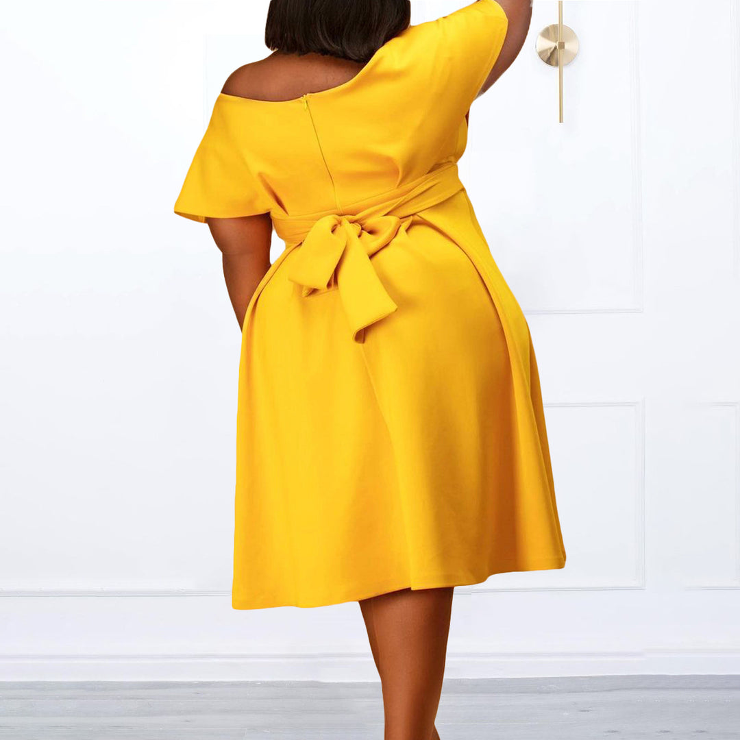 Evening dresses for women with a fluid skirt and elegant draping Lune London