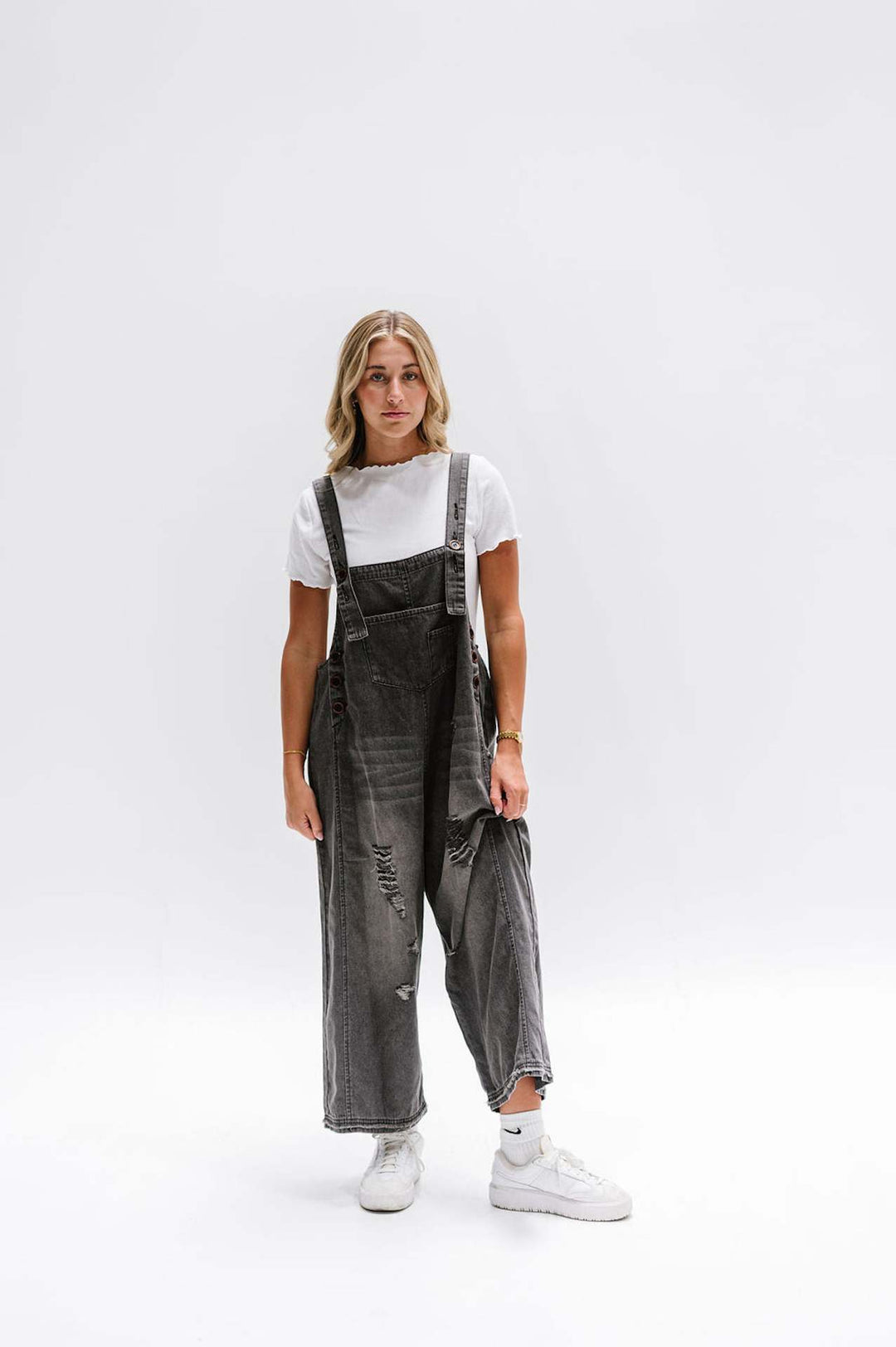 Ladies casual denim overall with trendy destroyed details Lune London