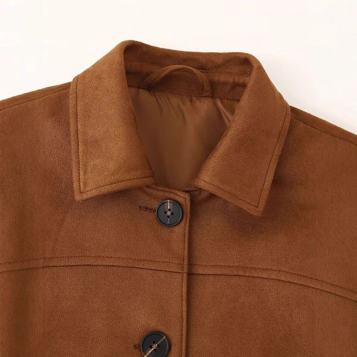 Trendy suede jacket for women with practical pockets and elegant details Lune London