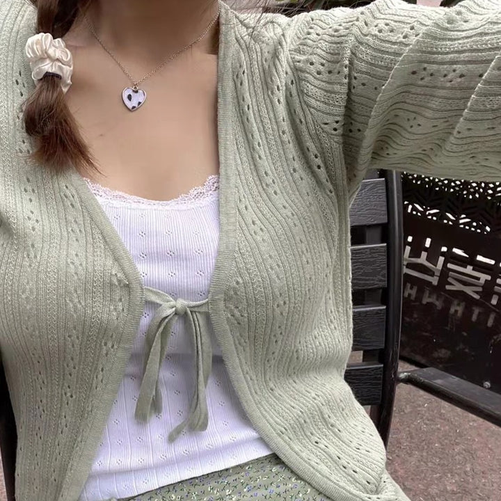 Cardigan Tricot Élégant pour Femme avec Lacer Ajustable Chic & Stil