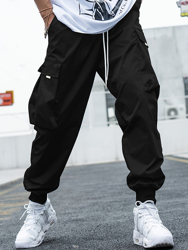 Men's wide-leg cargo pants with practical pockets Lune London