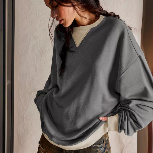 Ladies oversized sweatshirt with V-neck and contrasting edges Lune London