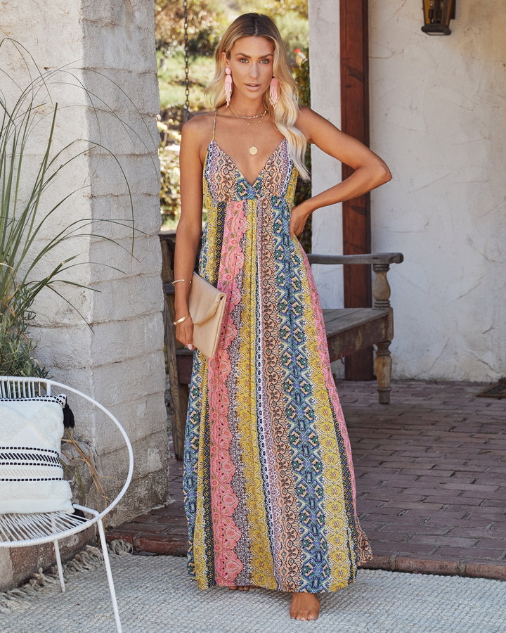 Maxi dress for women with a unique multicolored pattern and adjustable spaghetti straps Chic & Stil