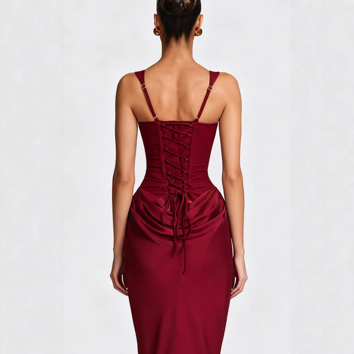 Women's Elegant and Figure-Hugging Evening Dress with Fully Lined Skirt Lune London