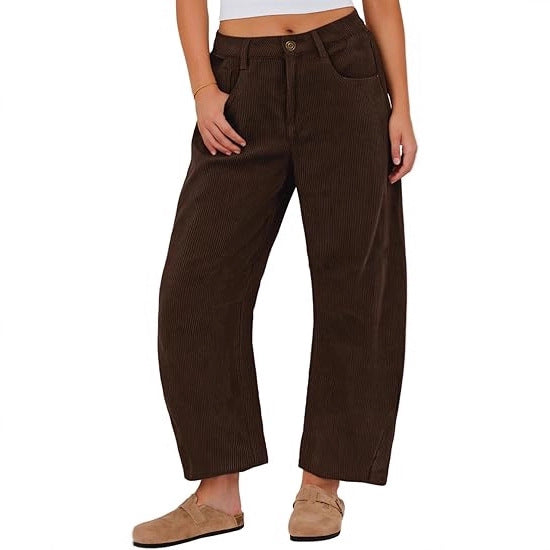 Pantalons en corduroy pour femmes avec poches latérales Chic & Stil