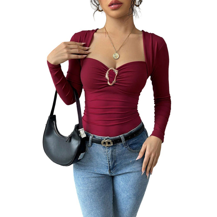 Le corps épouse les formes pour femmes avec décolleté en cœur élégant et détails drapés Chic & Stil