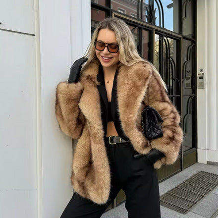 Femmes Veste en fausse fourrure luxueuse avec col large Chic & Stil