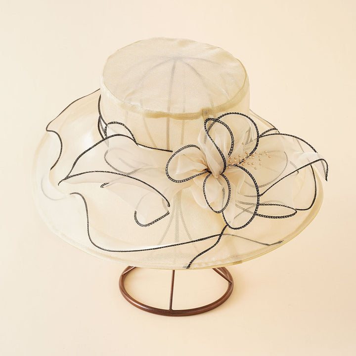 Ladies Elegant Sun Hat with Fine Mesh Structure and Romantic Bow Elements Lune London