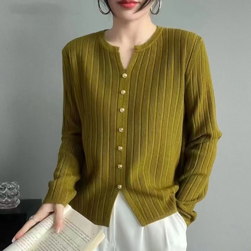 Fine knit blouse for women with button placket Lune London