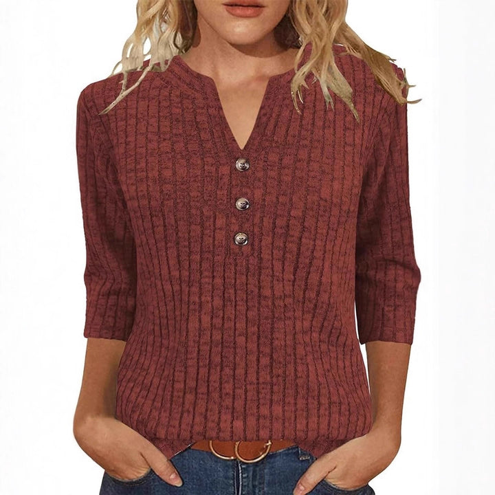 Pull en tricot féminin avec fermeture à boutons décoratifs et motif côtelé moderne Chic & Stil