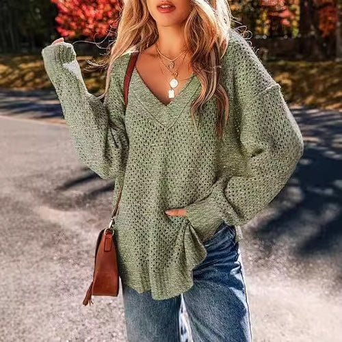 Women Light knitted V-neck sweater with relaxed fit Lune London