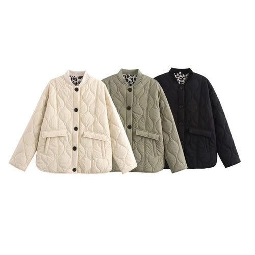 Quilted transition jacket for women with practical pockets and stylish stand-up collar Lune London