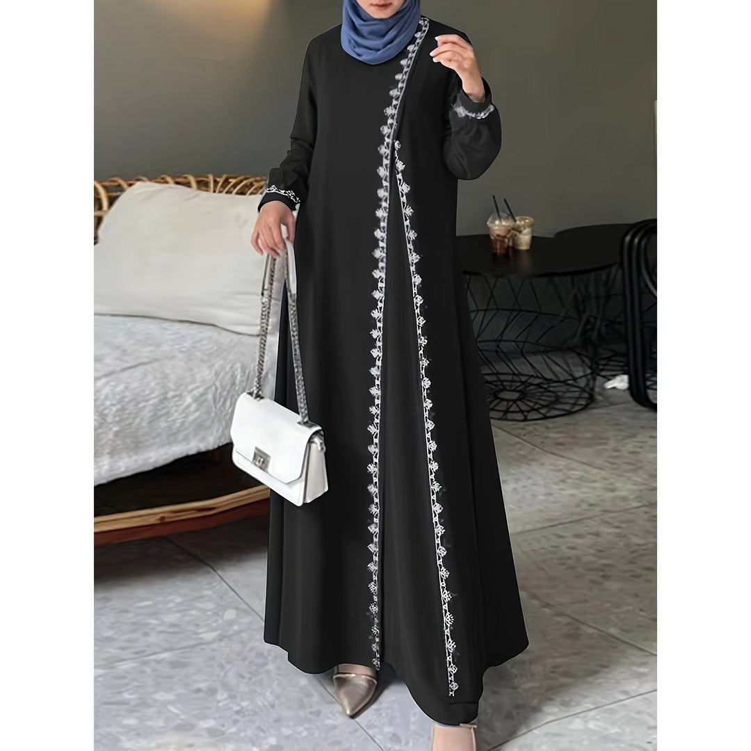Elegant maxi dress for women with elaborate embroidery Lune London