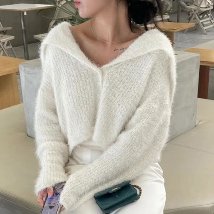 Veste courte en tricot pour femmes avec un matériau doux et léger et capuche Chic & Stil