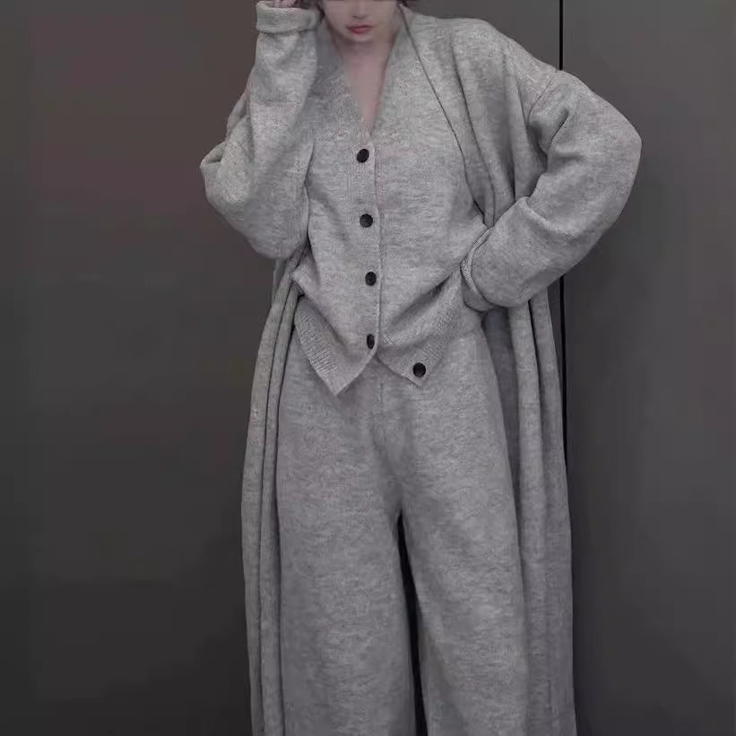 Ensemble en tricot élégant pour femmes avec cardigan long et pantalon large Chic & Stil