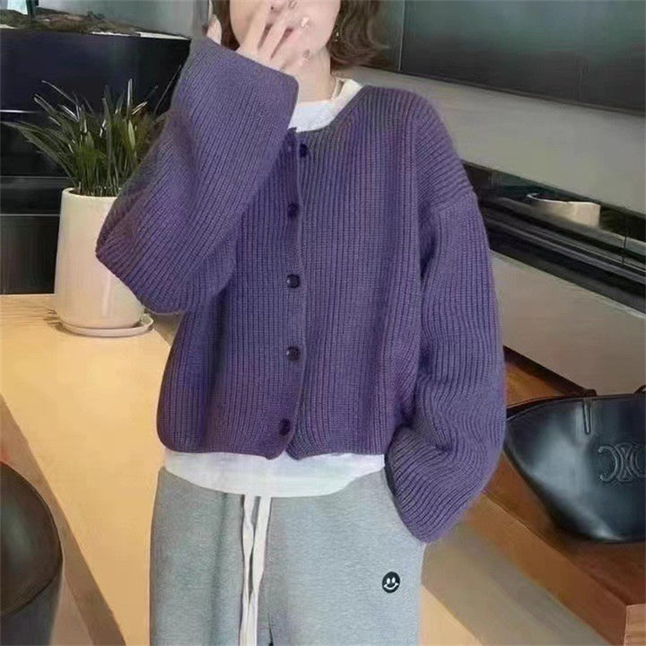 Cardigan femme avec décolleté en V et fermeture à boutons Chic & Stil