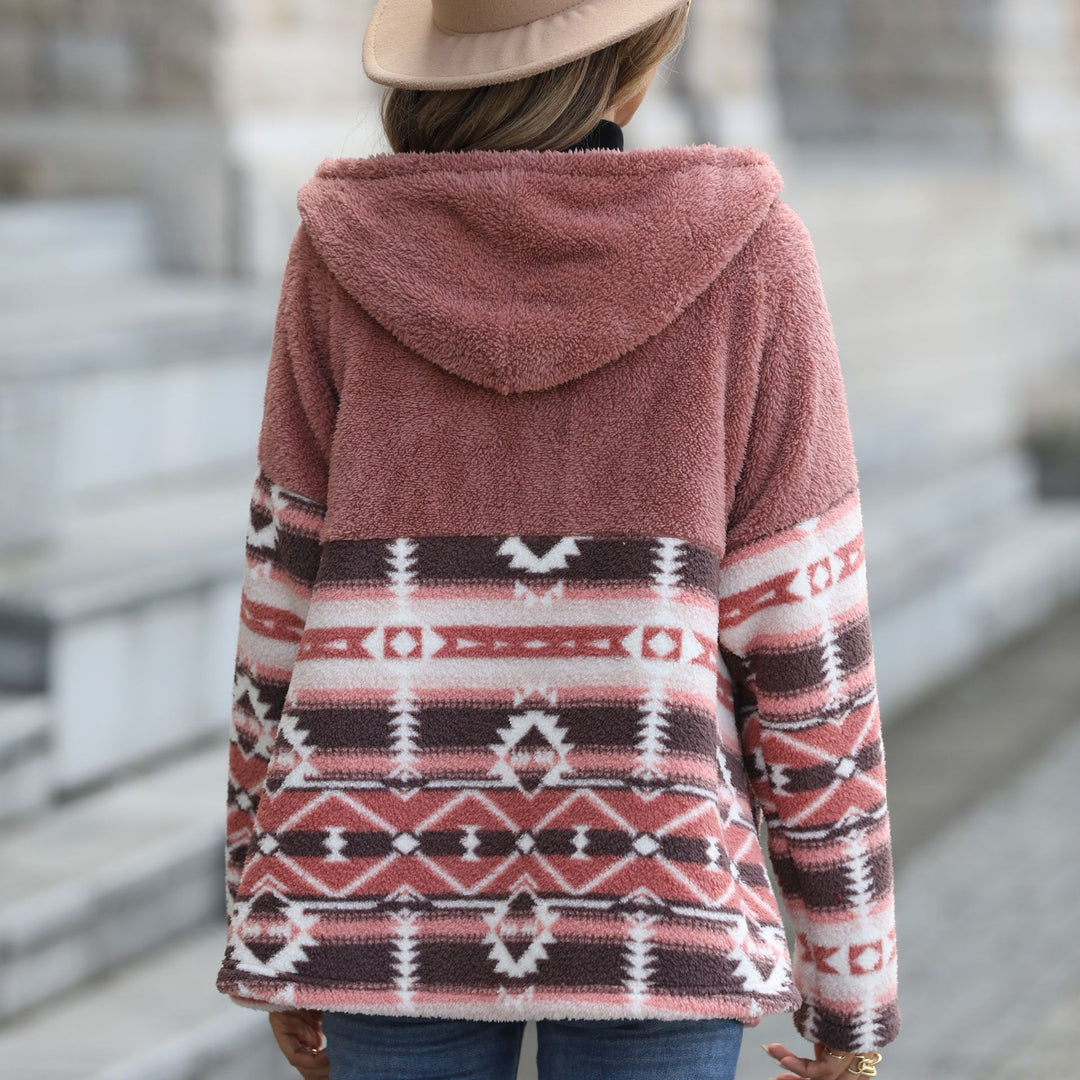 Ladies comfortable fleece clothing with checkered pattern and practical pockets Lune London