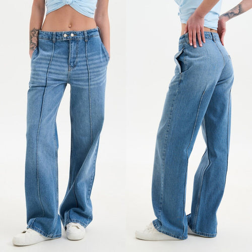 Wide high-waisted jeans for women with a trendy vintage design Lune London