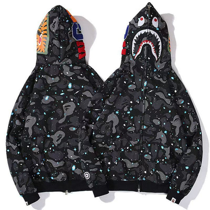Women's hoodie jacket with modern camouflage design and high-quality cotton blend Lune London