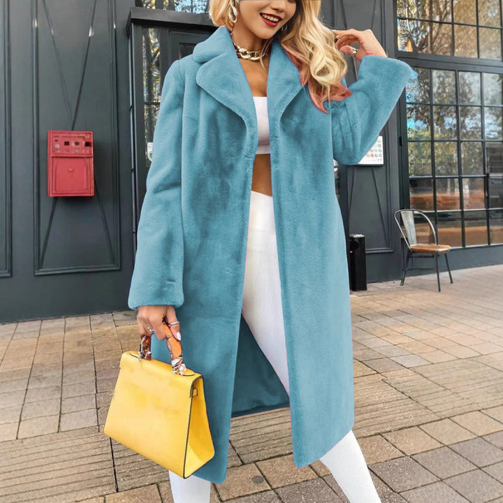 Long fleece coat for women with elegant collar and slim silhouette Lune London