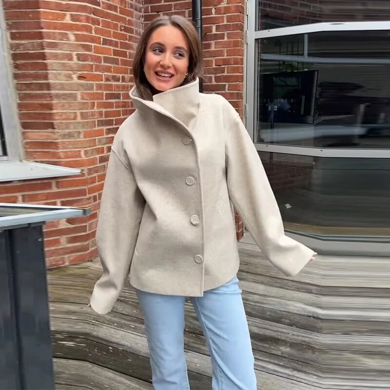 Oversized wool blazer for women with high collar and double-breasted Lune London