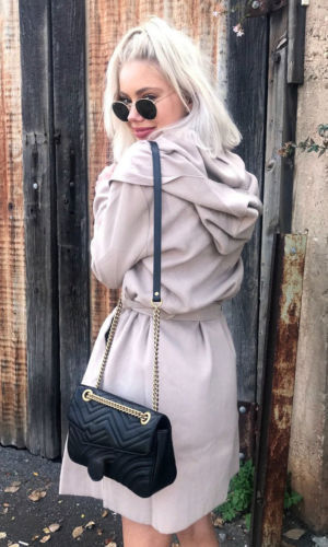 Casual trench coat for women with a modern cut and a waist belt Lune London