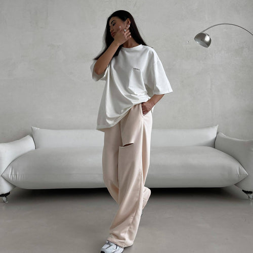 Oversized casual t-shirt for ladies and loose-fitting leisure pants with zipper Lune London