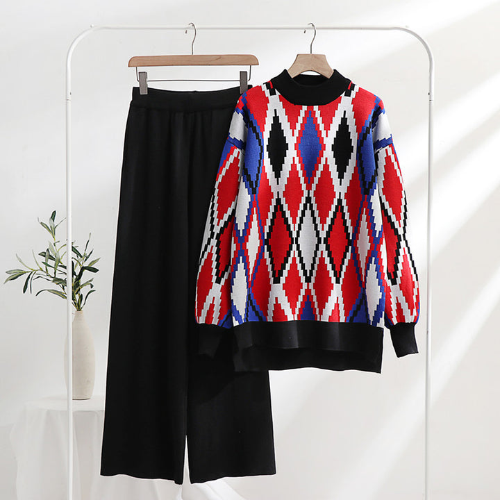Trendy knit loungewear set for women with geometric pattern and loose fit Lune London