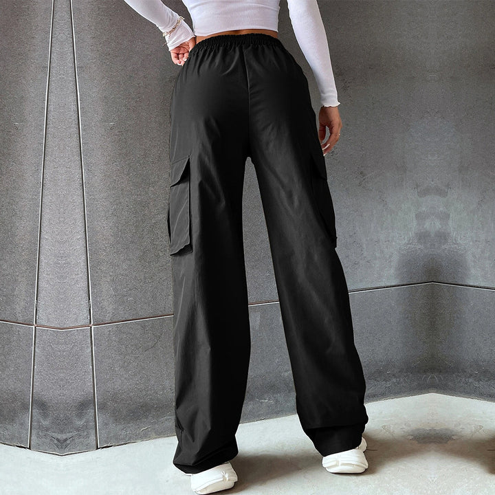 Pantalons cargo pour femmes avec une coupe flatteuse et des poches pratiques Chic & Stil