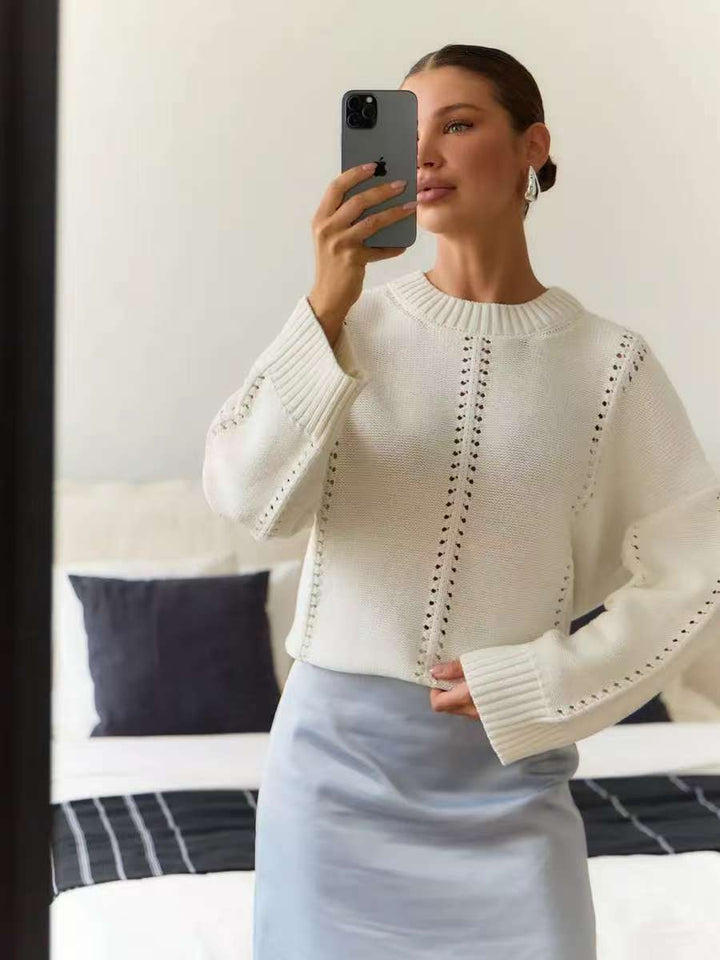 Casual knitted sweater for women with airy design elements and drop shoulders Lune London