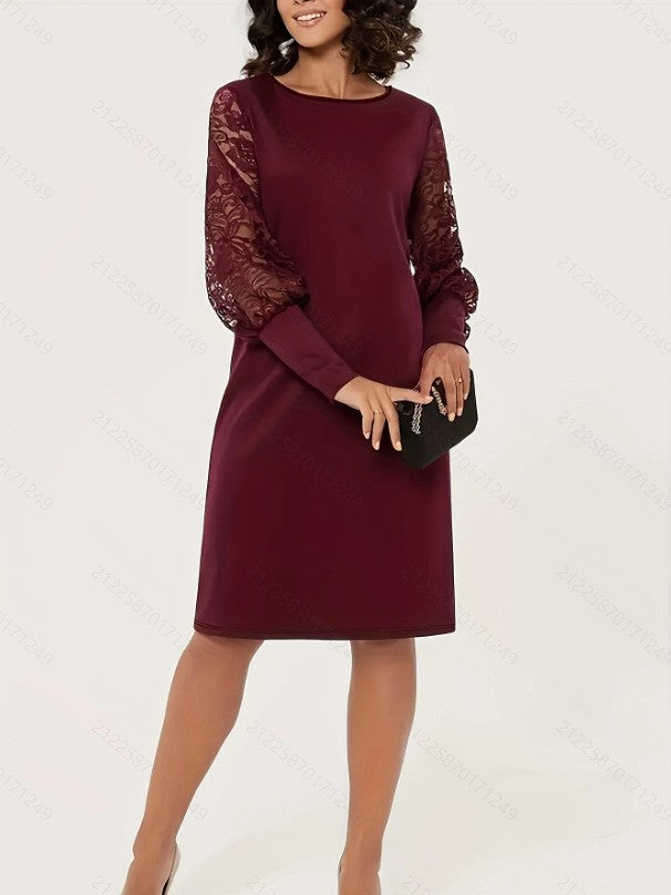 Women's elegant dress with lace sleeves and fitted cut Lune London