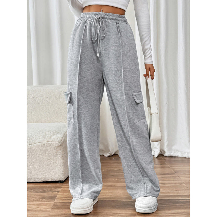 Wide cargo pants for women with elastic waist and practical side pockets Lune London