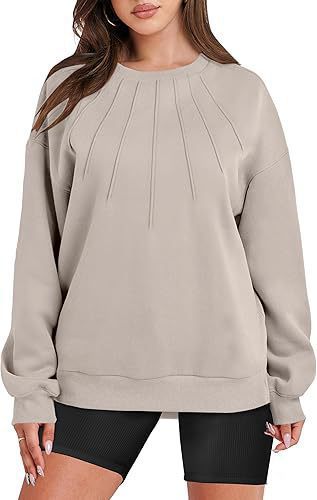 Oversized sweatshirt for women with structured design Lune London