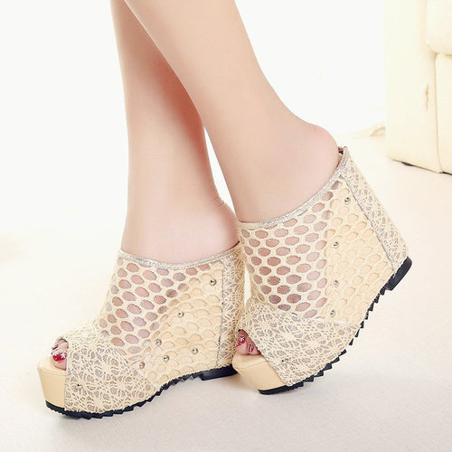 Ladies Platform Furs with a trendy bow design and sparkling accents Lune London