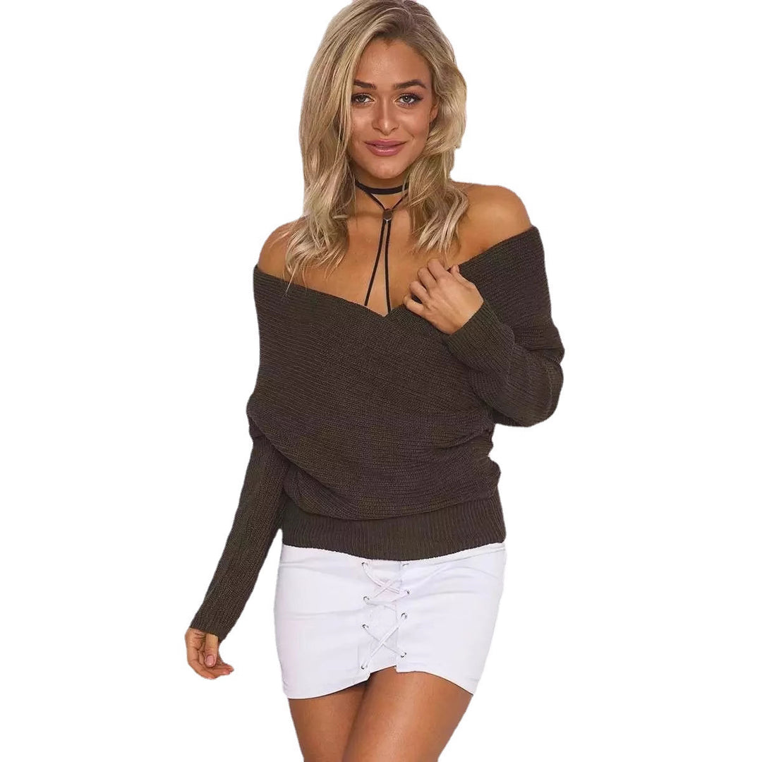 Women's knitted sweater with a décolleté design and a relaxed fit Relaxed Fit Lune London