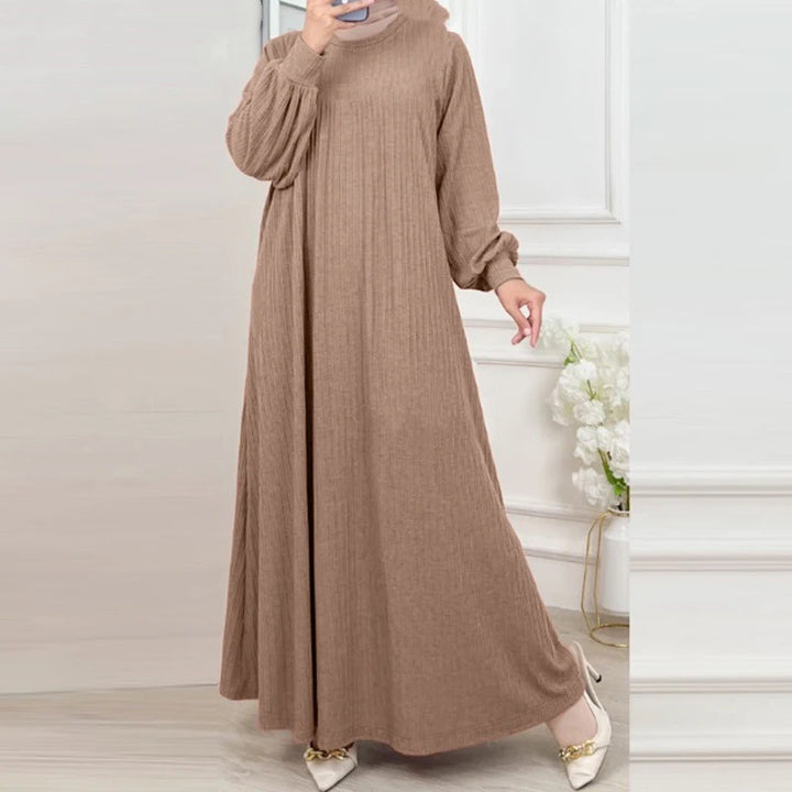 Maxi dress for women with an elegant ribbed pattern and a relaxed fit Lune London