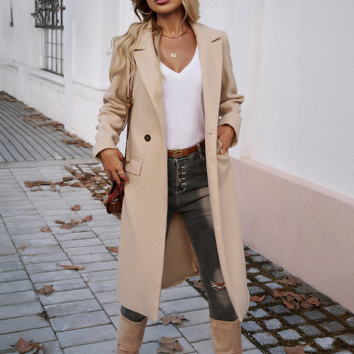 Elegant and flattering wool coat for women Lune London