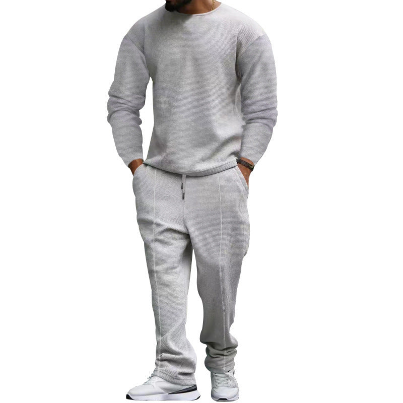 Comfortable knitted suit for men with breathable material and casual chic design
