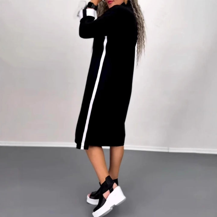 Robe sweat femme avec poches latérales et contraste de couleurs tendance Chic & Stil