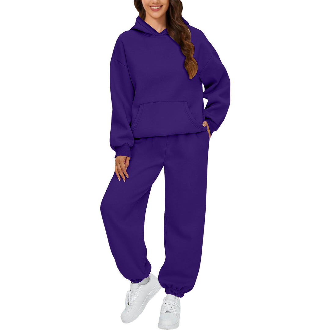 Women's Comfortable Hoodie Suit Made of Soft Sweat Fabric Chic & Stil