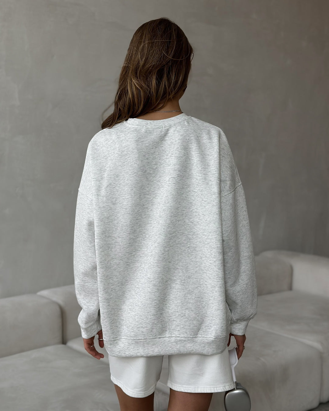 Casual sweatshirt for women with raglan sleeves and soft interior Lune London