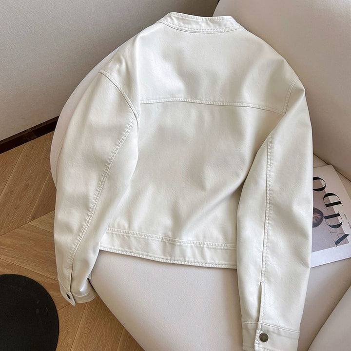 Veste pour femmes en simili cuir avec coupe intemporelle Chic & Stil