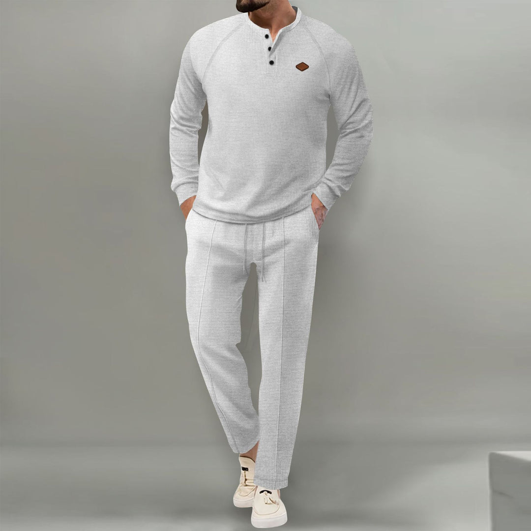 High-quality leisure suit for men with button placket and stylish pockets Lune London
