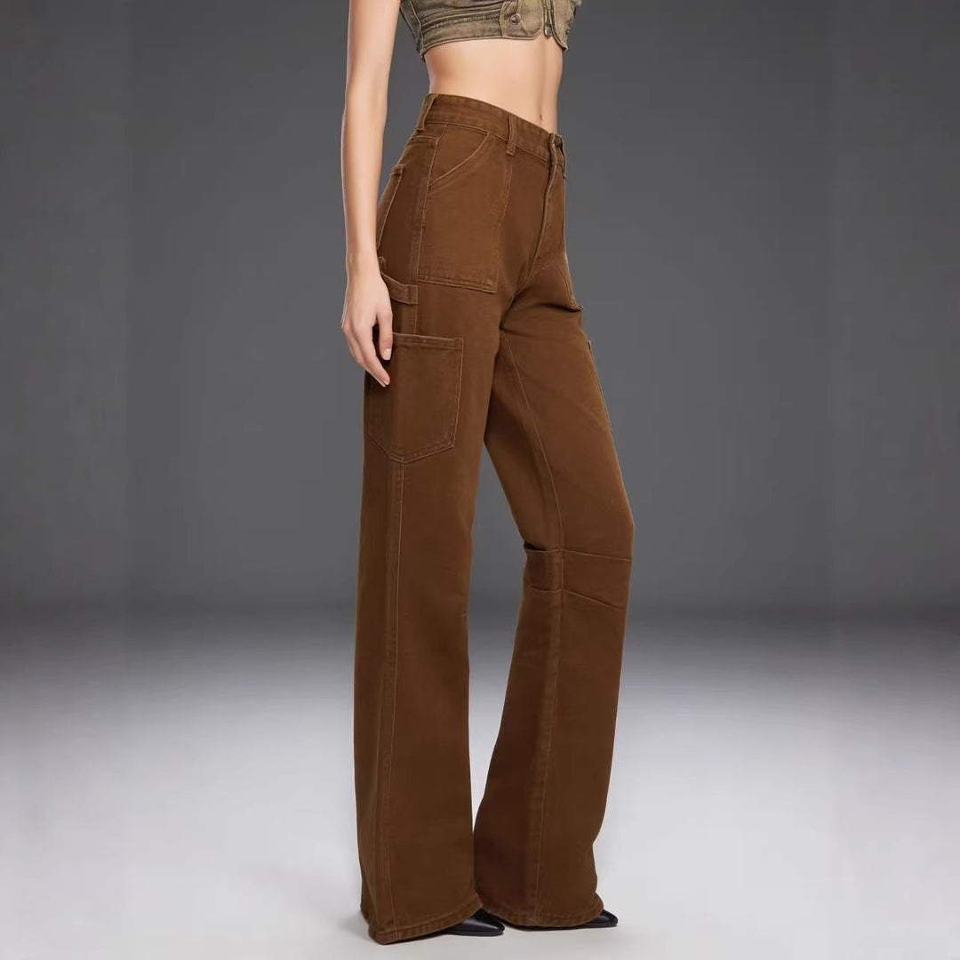 Ladies cargo pants in a casual, loose fit with practical side pockets Lune London