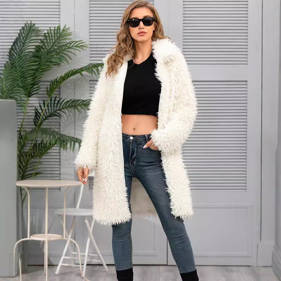 Ladies Long Plush Coat with Elegant Cut Lune London