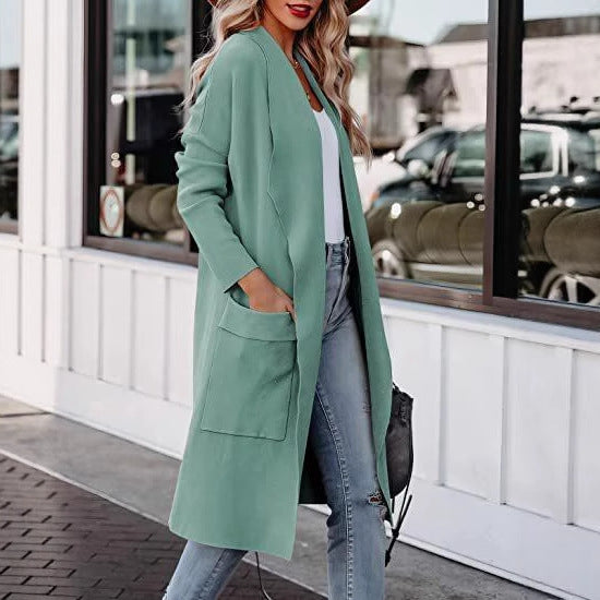 Ladies trendy long sleeve cardigan with practical pockets Lune London